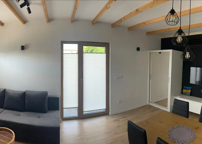 Pogodny Zakatek - Opener Festival بيت للعطل